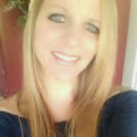 Meet your Posher, Wendi - Picture 1 of 1